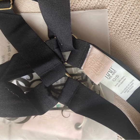 We Are HAH Garter + Harness Set Black - Picture 4 of 7